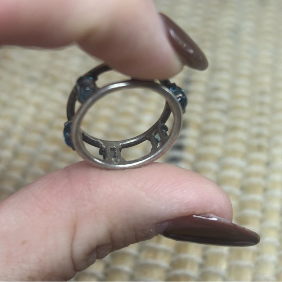 Blue Topaz Aquamarine Rectangular Stone Silver Tone Costume Ring Size 5.75 - Picture 9 of 10